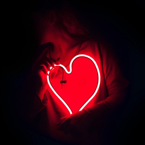 周冬雨被揉到高潮下不了床
